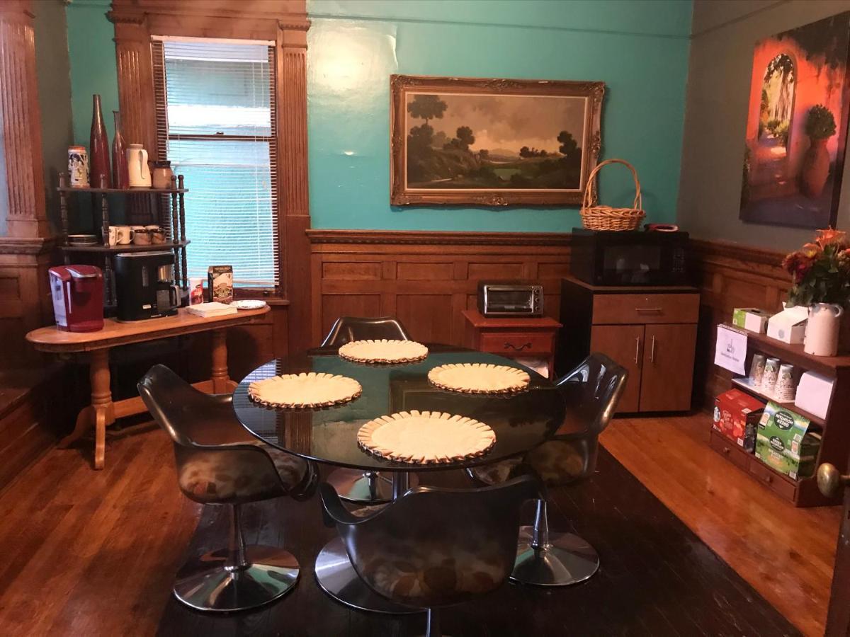 Bed & Breakfast 5 Star Victorian Mansion-downtown No Locals