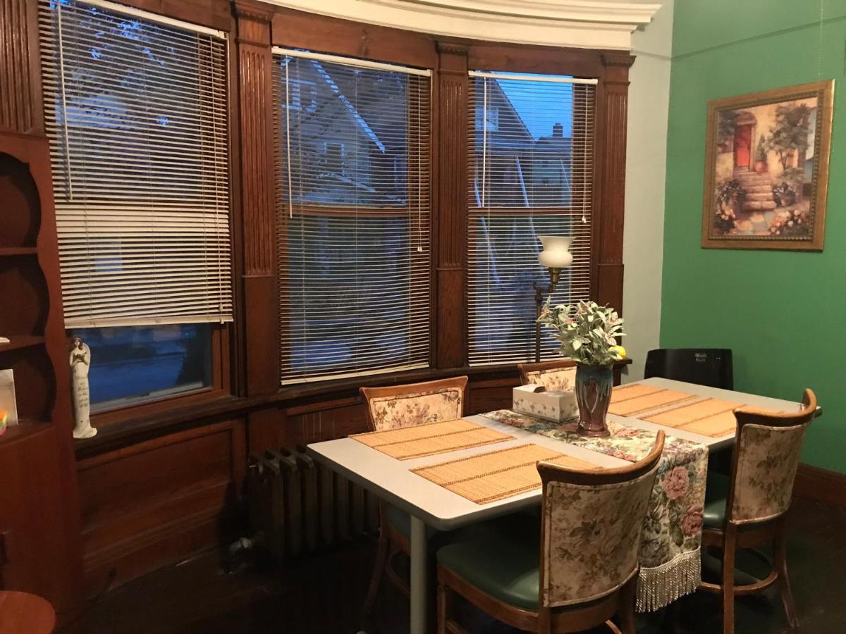 Bed & Breakfast 5 Star Victorian Mansion-downtown No Locals *